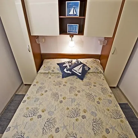 Holiday Listesi 1 Trogir